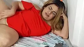 Vivi Guedez, a naughty mature woman, still lets a young man like her boss fuck her.