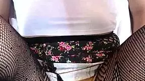 petite tetona recibe golpes de misionero despu�s de la escuela