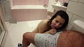 dirty college girl sucks old hairy dick 😏