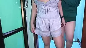 want to fuck this thai girl at the door until she squirts?