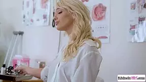 in the hospital, a lesbian doctor licks her teen 18+ client while milfs watch