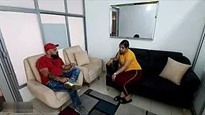 Me Follo A La Amiga De Mi Madrastra Mientras Le Hace La Visita Y Cumplí Mi Fantasía Sexual Cojiendo Con Una Hot Milf - Porno En Español