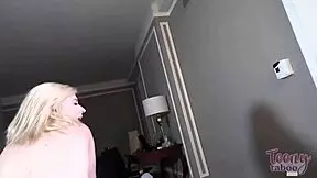 Older Seth Brogan marks Minxx Marley babysitter cunt with deepthroat and creampie