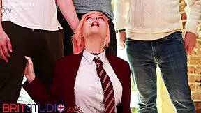 Is This Hot College Student's First Blowbang Experience?