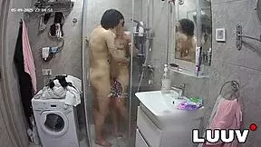 Check out this webcam couple's steamy homemade shower session