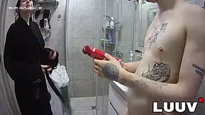 Check out this webcam couple's steamy homemade shower session