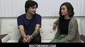 Getting comfy with stepbro and Aaliyah Love in doctor threesome 😏