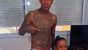 parte três anazinha fodendo a mini buceta da anazinha e o cozinho dela pela primeira vez completo no red e no cher