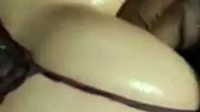 Liberei o cuzinho para o desconhecido da internet após ele enviar pix de presente 😏