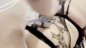 Cogiendo A Mi Esposa En Su Lenceria.