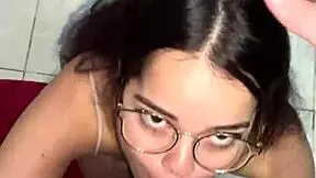 Boquete Pov De Debora Mendes Em Wellington Ribeiro Reflexo Da Bunda No Espelho E Facial Intenso No Final - Completo No Sheer Com E Red