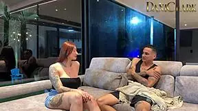 Me follo fuertemente a mi mejor amiga pelirroja.