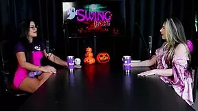 a primeira vez que deu o cu foi de frente e gosta de sua gozada � viciada em menage e bateu siririca no uber - raphaela savanah sheer red halloween