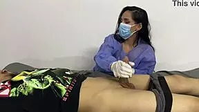 Catalina Cruz - Hot Yoga Babe Stretches And Oils Up