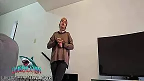 Want to hire two Venezuelans for bareback sex in Medellin?