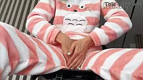 Horny Teen 18+ Masturbating Pussy And Orgasm