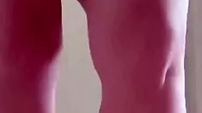 Vazou vídeo de whatsapp proibido da novinha gostosa enviou para o namorado perdeu o celular e o vídeo foi vazado em sites e grupos de putaria