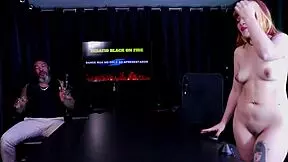 Teve uma crise e voltou pro clt tem que humilhar pau pequeno e quem ela mama senta ou passa - middy watch on sheer red