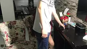 Sexo ido en la sala de mi casa con la cachonda de mi hermanastra parte 1