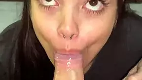 um boquete garganta profunda e uma cavalgada invertida da debora prado antes de dormir 😘