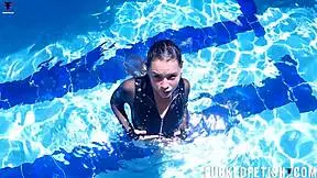 Underwater Jessica Bunny Swimming Pool