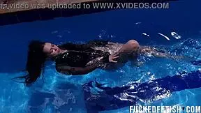 Underwater Jessica Bunny Swimming Pool