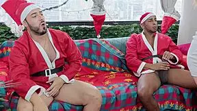 I got two hot girls as my Christmas gift on screen.