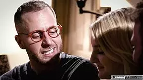 Teen gets uncomfortable by pervy neighbors?