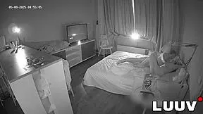 i luuv watchin the young 18+ couple do missionary sex at 5 am in their bedroom