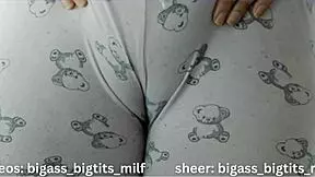 Girl displays cameltoe in her pajama bottoms