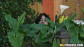 Stepson freeuses stepmom in front of her yoga instructor 😏