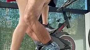 Camara Escondida Hermanastra Argentina Mamando La Verga En El Gimnasio