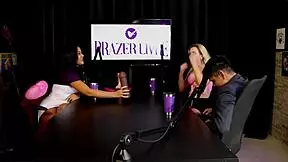 loi safada shows off blowjob skills and gets pussy licked after bus confession