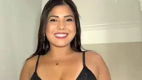 primeira vez gravando conteudo adulto essa morena linda e gostosa alice gomes