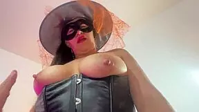 bruja madrastra caliente folla con su hijastro en halloween al final se traga su leche