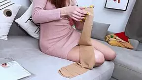 Leggy stepsister in pantyhose enjoys fucking