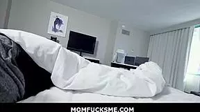stepmom pampers me intensely with nude fucking