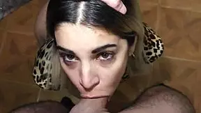 por la garganta y por el culo me gusta profundo