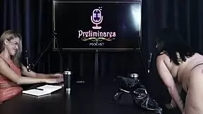 a gostosa da pri melancia sensualizando seus enormes peitos e mostrando sua bunda no preliminares podcast com bia hot watch on sheer red