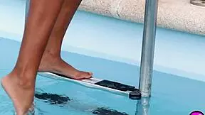 Perfect Ass Black Teen 18+ Agatha Posed Outdoor And Showed Her Rounded Booty