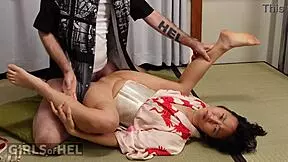 Japanese kimono girl takes a bwc in her ass