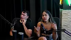 She thought it was a whoring collab, had a story with a singer, gave advice on fetishes - couple Kaliente on Sheer Red 😏