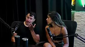 She thought it was a whoring collab, had a story with a singer, gave advice on fetishes - couple Kaliente on Sheer Red 😏