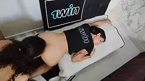 un vecino y una vecina caliente en un cuarto solos sexo casero con mi vecina nalgona le encanta sentir mi verga sexo real amateur