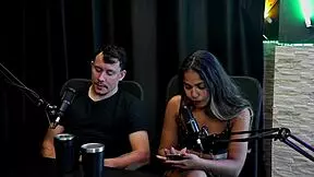 She thought it was a whoring collab, had a story with a singer, gave advice on fetishes - couple Kaliente on Sheer Red 😏