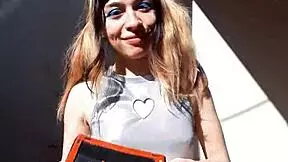 Bonneyuwu Shows 5 31 Body With Cards Outdoors