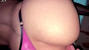 Sexy Dafri hermanastra rams huge dildo up her ass!