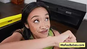 wanna see big tit skinny brunette teen's clit rubbed till she cums fast?