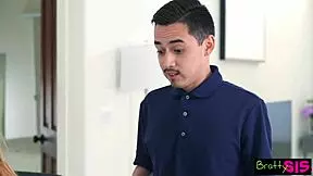 Amber Stark And Hot Blonde Deepthroat Cumshot Explosion!