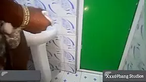 TEEN FINGERS HER WET PUSSY IN STEAMY SHOWER CLOSEUP.